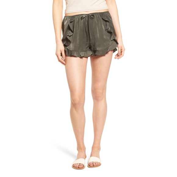 Soprano Pants - Soprano Ruffle Satin Shorts S Olive